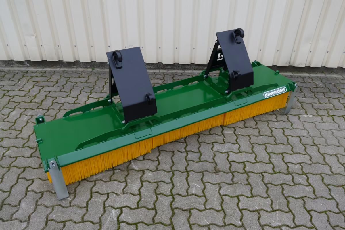 Düvelsdorf Kehrbesen Standard HD mit Euro-Aufnahme (Herstellerbild)