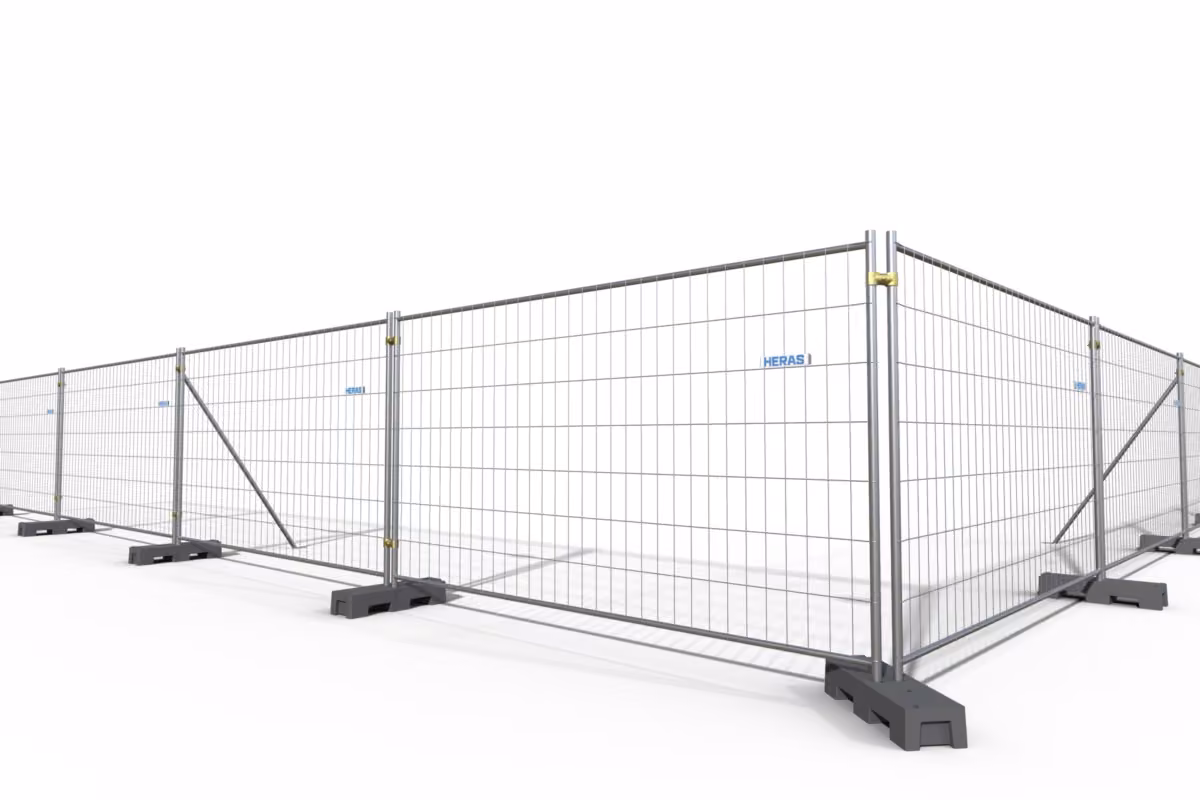 Heras Mobilzaun M400 als Zaunlinie mit Bauzaunfüßen, Schellen und Streben